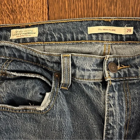 LEVI’S ~ 70s High Flare Women’s Blue Medium Wash Jeans Size 29 - Picture 10 of 13